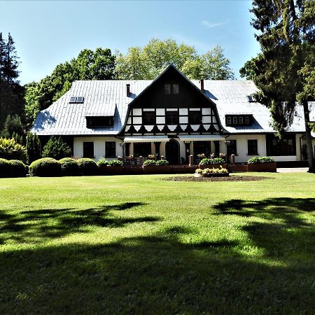 Dworek Osiecki Osieki  Exteriör bild
